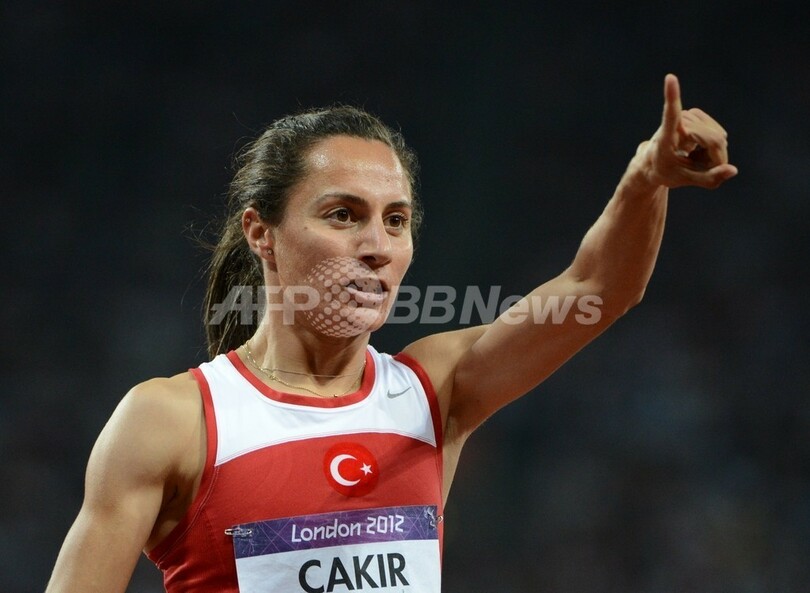 アルプテキンが女子1500メートルを制し金メダル