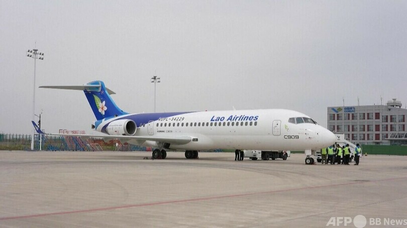 中国商飛C909 ラオスで初飛行