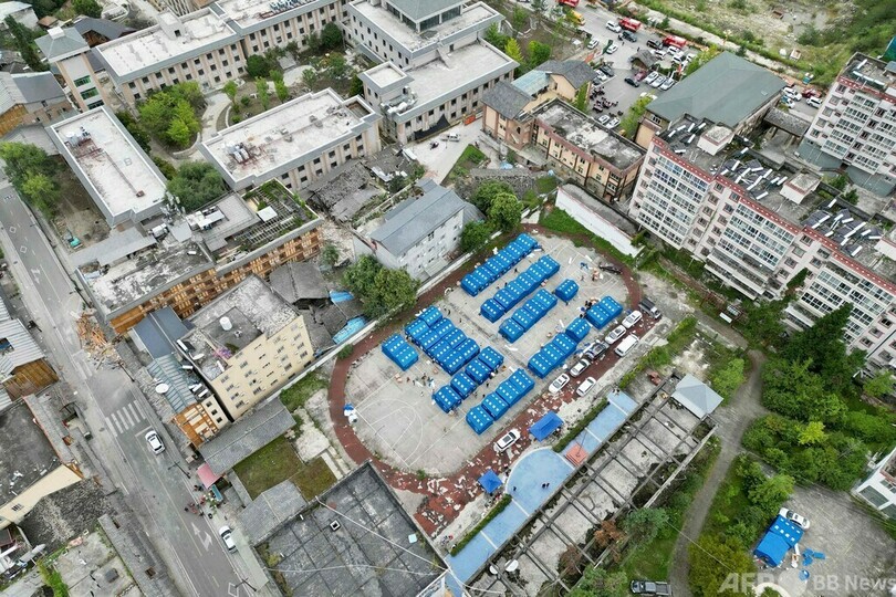 中国・四川地震、死者66人に 捜索続く