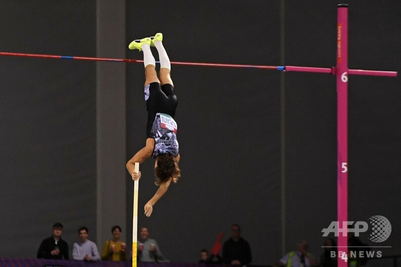 棒高跳びのデュプランティス、2週連続の世界新樹立