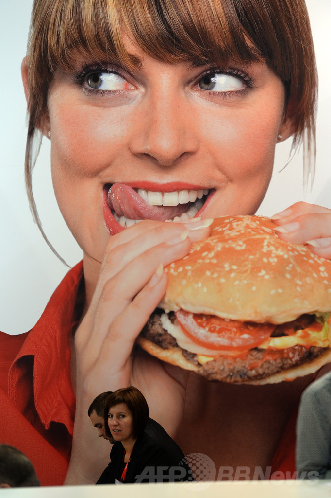 フランスでハンバーガーの人気上昇中、調査 フランスでハンバーガーの人気上昇中、調査