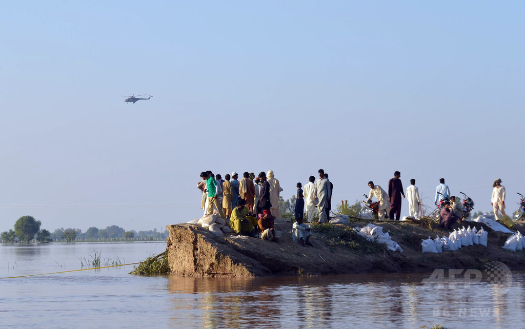 国際ニュース：AFPBB Newsインド・パキスタン、カシミール地方の洪水死者400人に