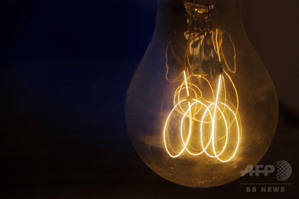 伸びやねじりで発電するハイテク「糸」 米韓研究 伸びやねじりで発電するハイテク「糸」 米韓研究