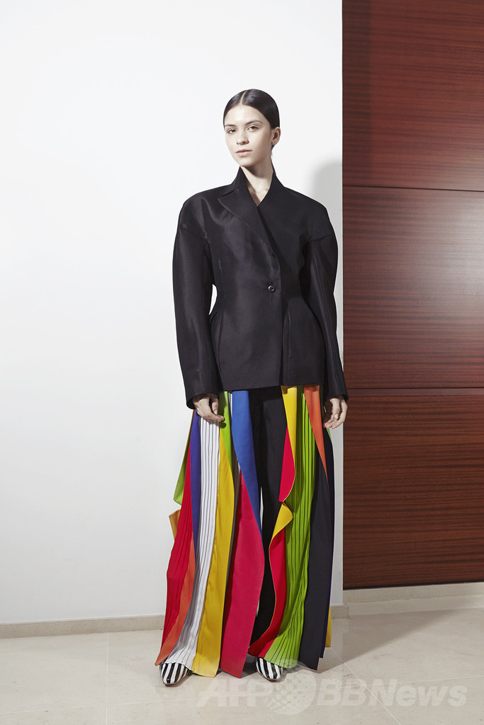 第一回「LVMH賞」、グランプリはカナダ出身のトーマス・テイトが受賞