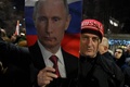 セルビアの首都ベオグラードで、右派の呼び掛けで行われたロシアのウクライナ侵攻を支持する集会の様子（2022年3月4日撮影）。(c)Andrej ISAKOVIC / AFP