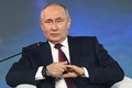 ロシア・サンクトペテルブルクで開催されたサンクトペテルブルク国際経済フォーラムで演説するウラジーミル・プーチン大統領（2023年6月16日撮影）。(c)AFP PHOTO / Host photo agency RIA Novosti
