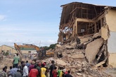 試験中に校舎倒壊、21人死亡 ナイジェリア