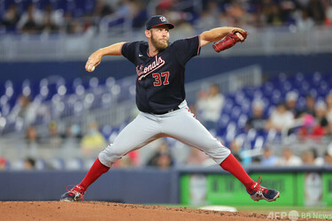 ワシントンナショナルズ　　　ストラスバーグ スティーブン・ストラスバーグ - Wikipedia