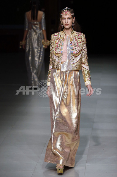 13年春夏パリコレクション マニッシュ アローラ 写真43枚 ファッション ニュースならmode Press Powered By Afpbb News