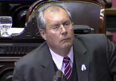 銃撃され重体だった議員死亡、アルゼンチン