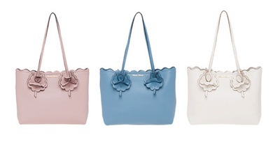 「ミュウミュウ」春夏のフラワーモチーフ新作トートバッグ