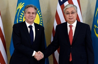 米はカザフの主権を支持 ブリンケン国務長官