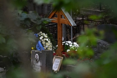 プリゴジン氏、故郷で密葬