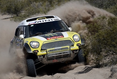 四輪はロマ、二輪はコマが過酷な第5ステージ制す ダカールラリー