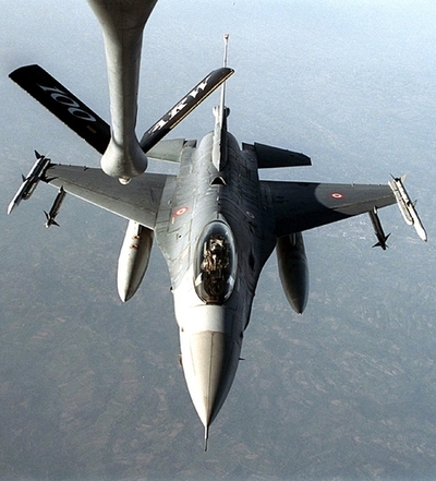 トルコ軍、再びイラク北部を空爆