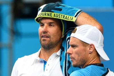 元世界1位のラフター、ダブルスで復帰も初戦敗退 全豪オープン