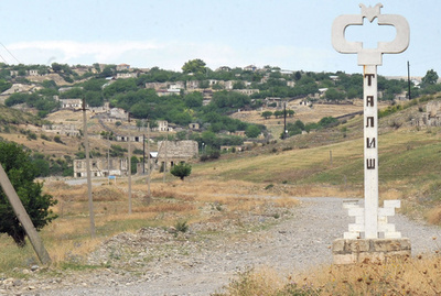 アルメニアとアゼルバイジャン、和平交渉加速で合意 ナゴルノカラバフ問題