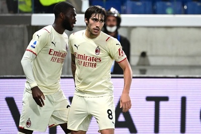 ミランがアタランタに勝利、全勝の首位ナポリに追随