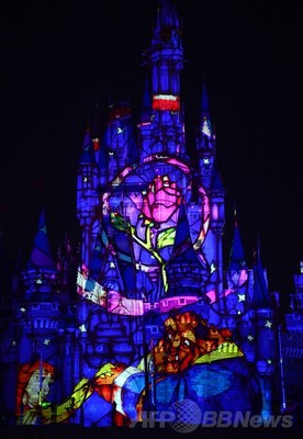 シンデレラ城にディズニーキャラが踊る ワンス アポン ア タイム 写真9枚 ファッション ニュースならmode Press Powered By Afpbb News