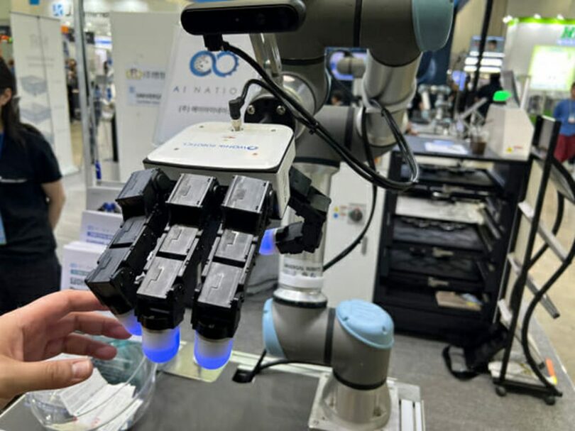 Wonik Roboticsのロボットハンド(c)KOREA WAVE