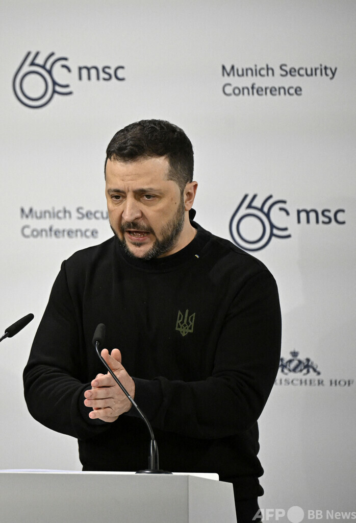 ゼレンスキー氏、最前線にトランプ氏招待の用意 「本物の戦争」見せたい