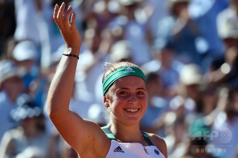 オスタペンコが全仏OP制覇、大会の歴史塗り替える快挙