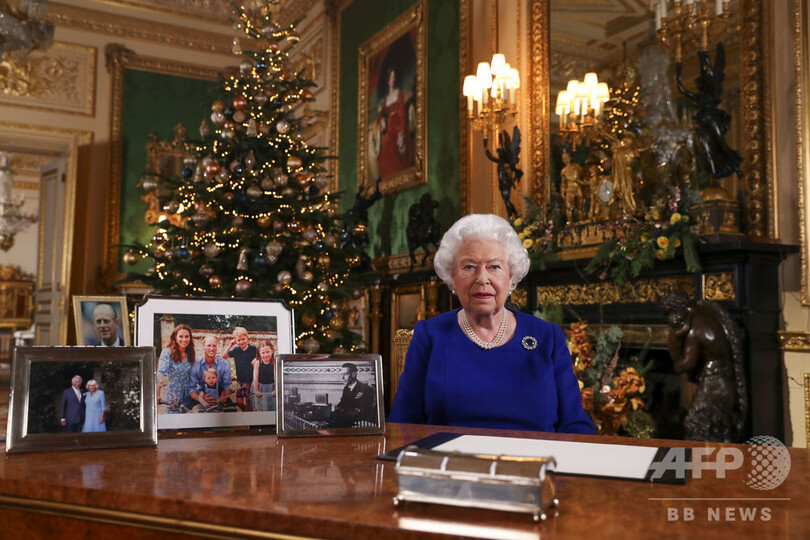 エリザベス英女王、「多難な」一年と振り返る Xマスメッセージ一部公開