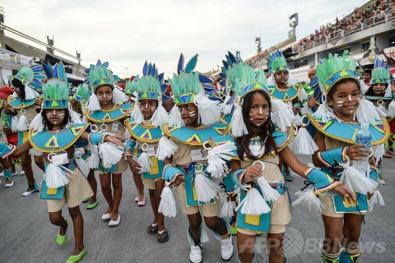 大人顔負け！リオのカーニバルで活躍する子どもたち