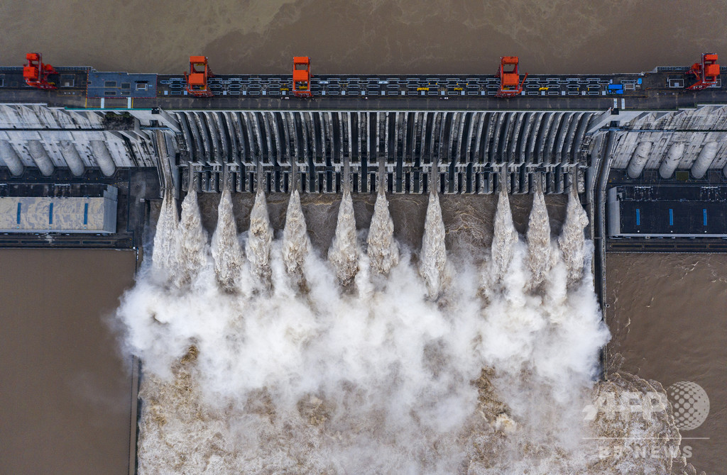 三峡ダムに今年5回目の増水ピーク、過去最大の水量 写真11枚 国際ニュース：AFPBB News