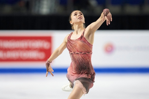 ワリエワ驚異の得点でSP首位、ロシアが上位独占 スケート・カナダ 写真