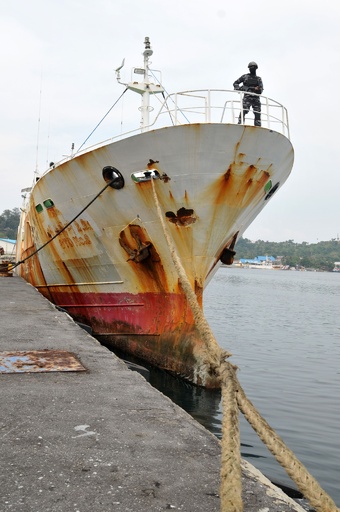 インドネシア当局、「奴隷船」拿捕 インターポールが手配 写真2枚 国際
