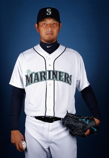 MARINERS IWAKUMA 18 マリナーズ　岩隈ユニフォーム マリナーズのフォトデーに岩隈らが参加 写真12枚 国際ニュース：AFPBB News