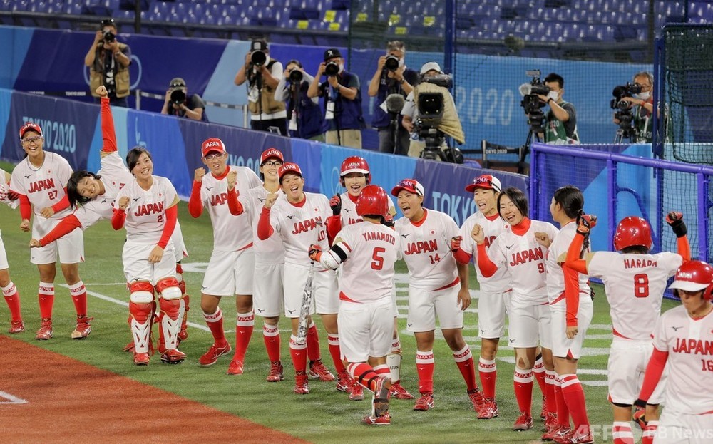 ソフトボールは日本が開幕3連勝 イタリアに快勝 写真12枚 国際ニュース Afpbb News