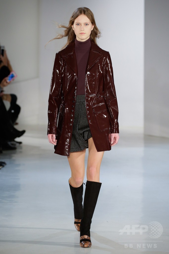 セクシー＆ロックなパーティスタイル、「ジル・スチュアート」15/16年秋冬