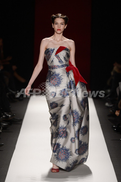 ＜13/14年秋冬NYコレクション＞キャロリーナ・ヘレラ