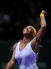 女子テニス、WTAツアー選手権（TEB BNP Paribas WTA Championships - Istanbul 2013）準決勝。試合に勝利し喜ぶセレーナ・ウィリアムス（Serena Williams、2013年10月26日撮影）。(c)AFP/OZAN KOSE