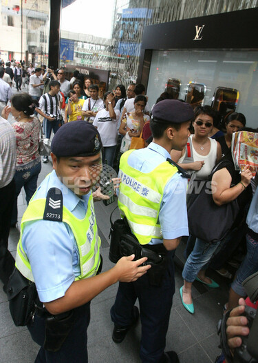 アニヤ・ハインドマーチのエコバッグ、香港でも大反響 写真4枚 国際