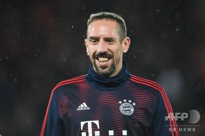 リベリがフィオレンティーナに移籍、元同僚FWトーニ氏が後押し 写真1枚