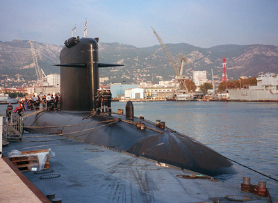 仏原子力潜水艦、南シナ海を巡回 中国の反発必至