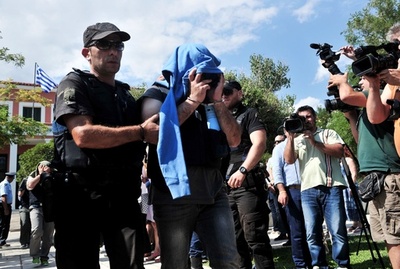 ギリシャ裁判所、クーデターで逃亡したトルコ軍の8人に有罪判決