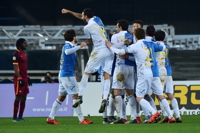 リードを守り切れないローマ、キエーボとドロー