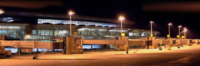 乗員乗客180人の航空機でハイジャック事件、犯人は着陸後に投降 - トルコ