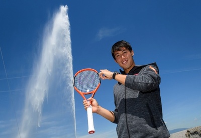 錦織圭、ジュネーブの名所「大噴水」に登場 ワウリンカも参加