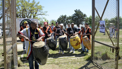 受刑者が店を運営、「村」を目指すウルグアイの刑務所