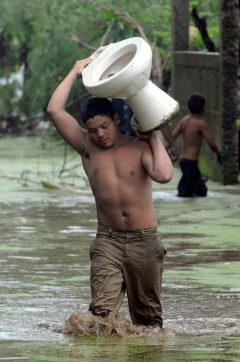 ニカラグアで1週間連続豪雨、2人死亡