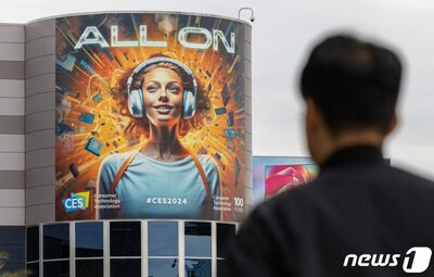 「食べる前のスマホ撮影」という韓国若者の文化、全世代に拡大へ…健康管理・食材確保の一助に