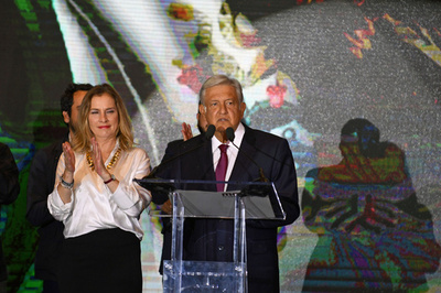 メキシコ大統領選、対米強硬の左派ロペスオブラドール氏が勝利確実 政権交代へ