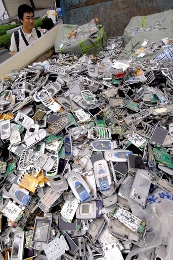 激増するIT廃棄物「国際社会への脅威」、UNEP事務局長