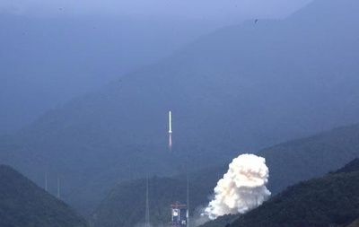 中国「長征2号C」の発射成功 「5号」の故障原因は「調査中」