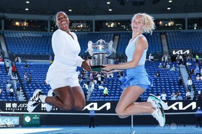 シニアコバが女子複でGS10勝目 タウンゼントと全豪OP制す